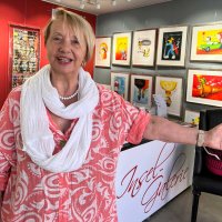 Inge Schneider in der Insel-Galerie in Burg, Niendorfer Str. 13